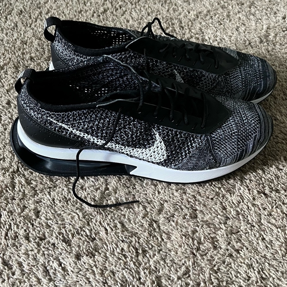 Nike Air Max Flyknit Racer